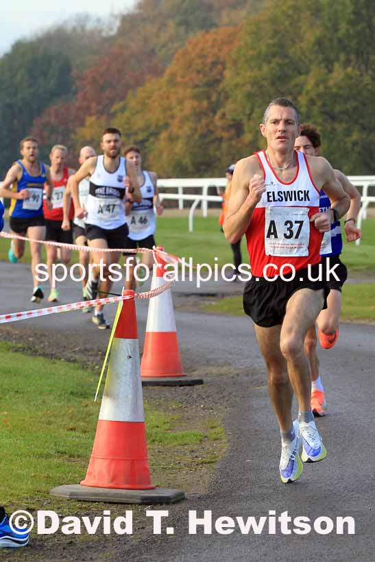 2022 Norman Woodcock Memorial Road Relays (organised by Elswick Harriers), Gosforth Park Racecourse, Newcastle.  Photo: David T. Hewitson/Sports for All Pics